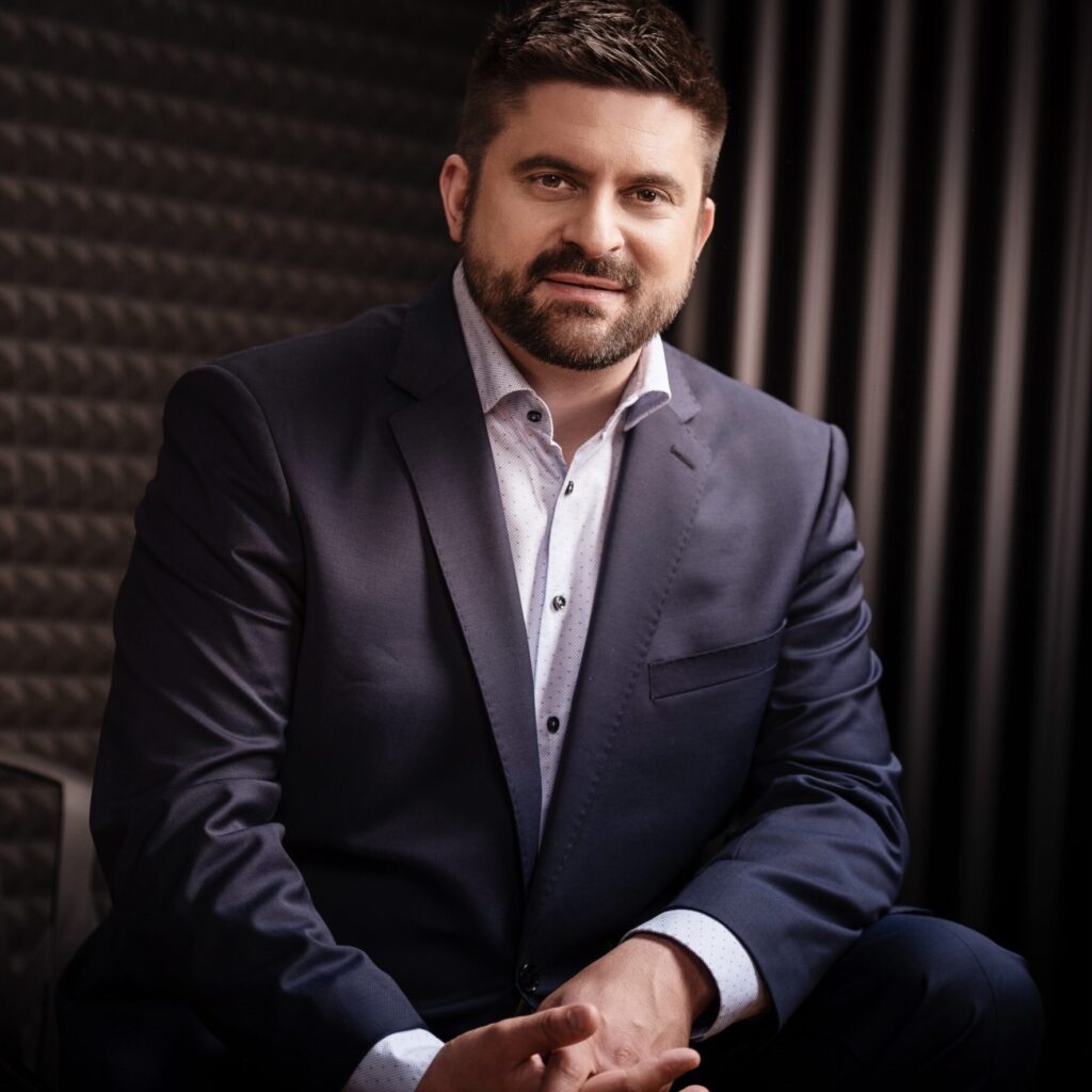 Half body portrait of Dominique Schröder