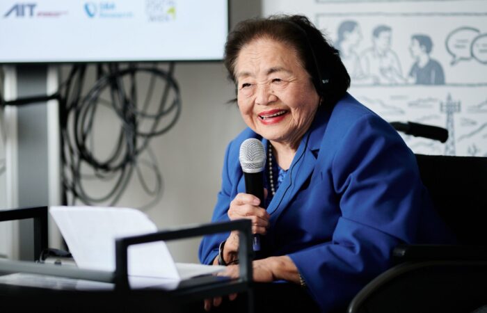 Setsuko Thurlow presenting